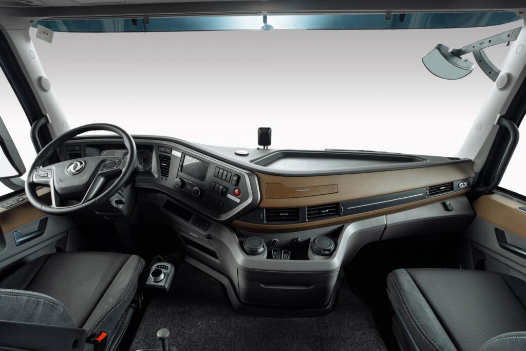 DONGFENG СЕДЕЛЬНЫЙ ТЯГАЧ DFH4180