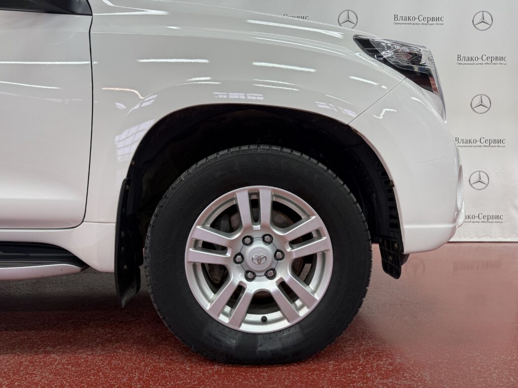 Toyta LAND CRUISER PRADO